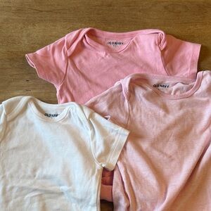 Old Navy Pink and White Short-Sleeve Baby Bodysuit Set - 3 Pack